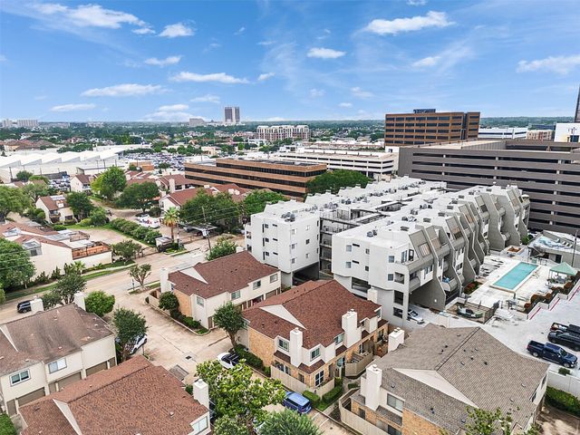 1829 Augusta Drive 10, Houston, TX 77057