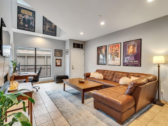1829 Augusta Drive 10, Houston, TX 77057