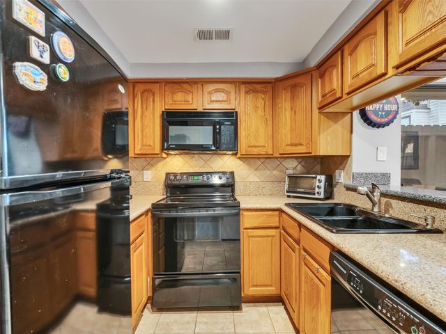 1829 Augusta Drive 10, Houston, TX 77057