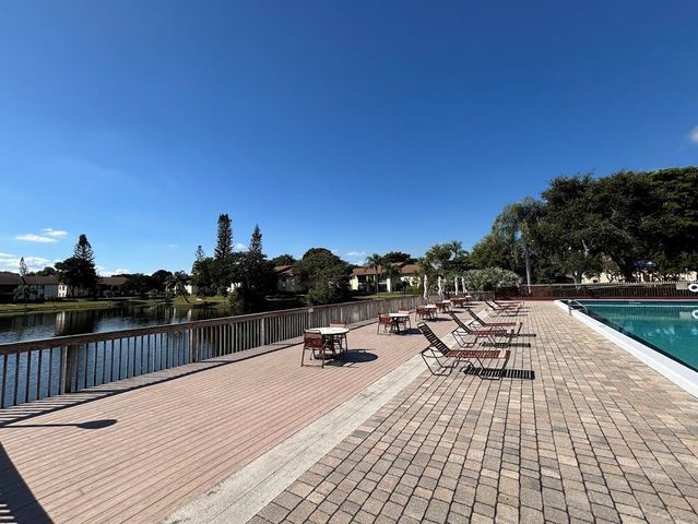 4962 Sable Pine A2 Circle A2, West Palm Beach, FL 33417
