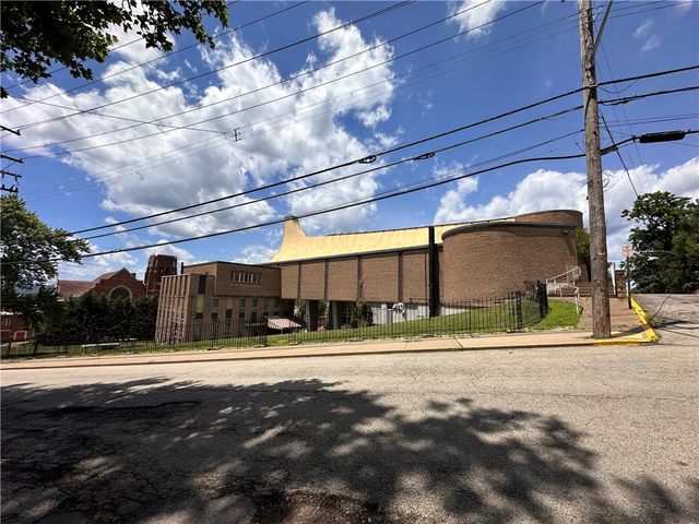 2021 S Braddock Ave, Swissvale, PA 15218