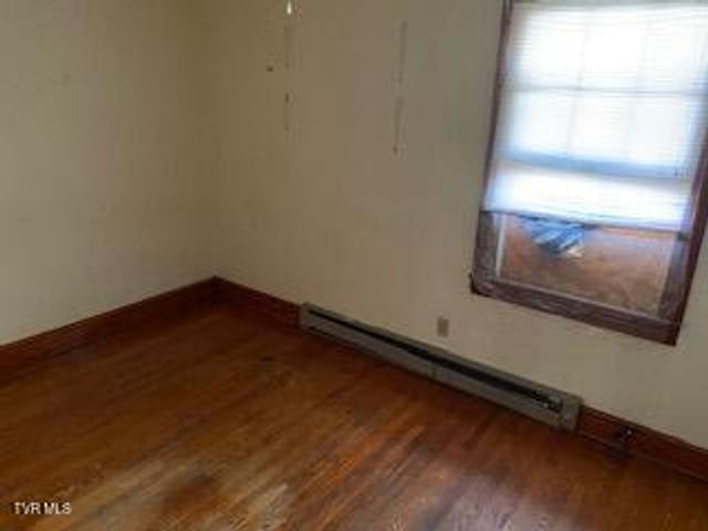 333 Mcclelland Street, Bluff City, TN 37618