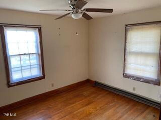 333 Mcclelland Street, Bluff City, TN 37618