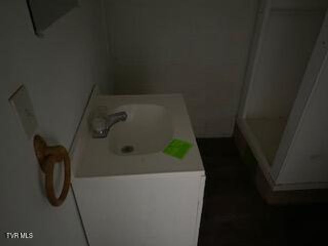 333 Mcclelland Street, Bluff City, TN 37618