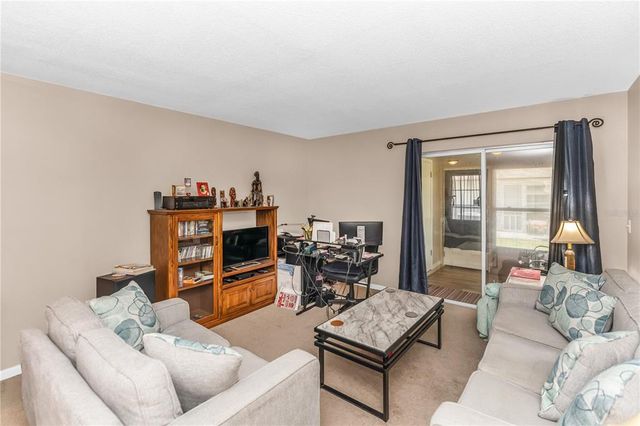 706 E MINNESOTA AVENUE C, Deland, FL 32724