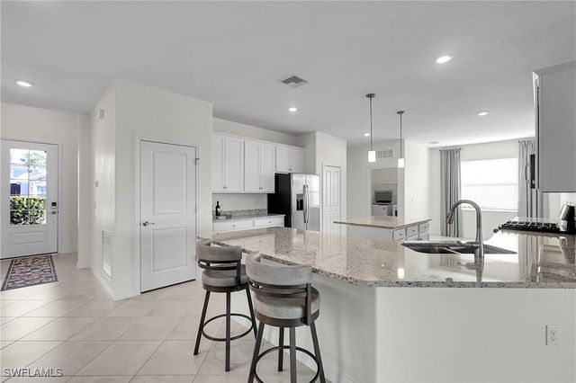 17583 Palmetto Pass LN, Punta Gorda, FL 33982