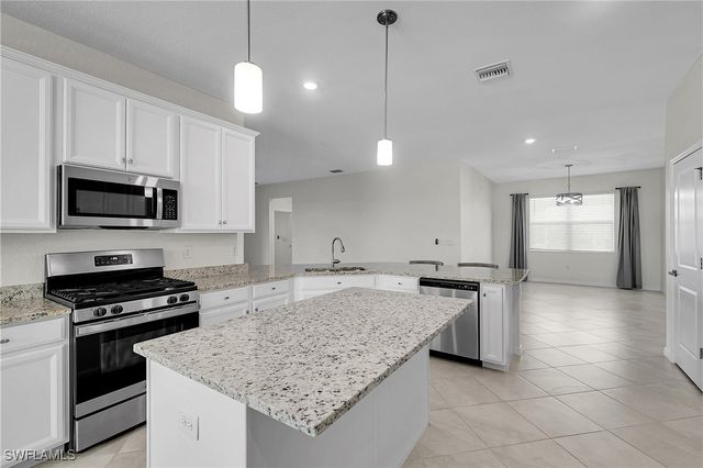 17583 Palmetto Pass LN, Punta Gorda, FL 33982