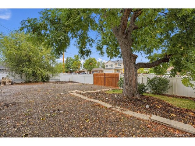 6805 W Ellsworth Ave, Lakewood, CO 80226