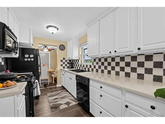 6805 W Ellsworth Ave, Lakewood, CO 80226