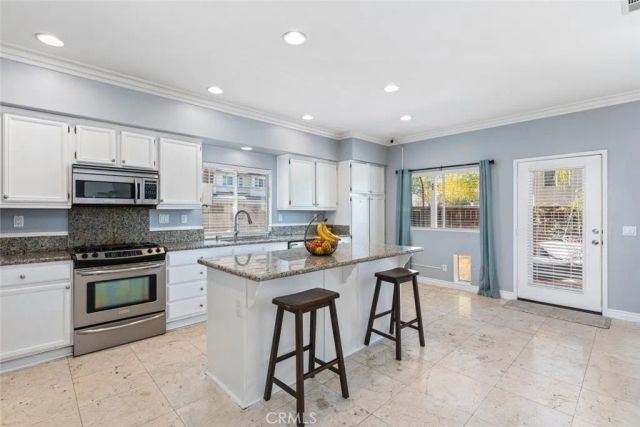 26369 Palisades, Murrieta, CA 92563