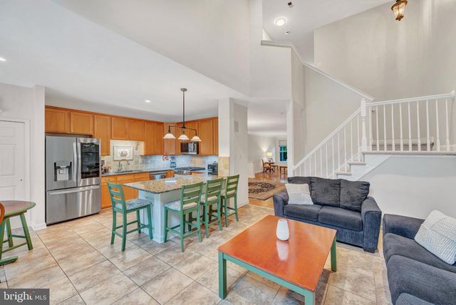5 CARTER LN, Marlton, NJ 08053