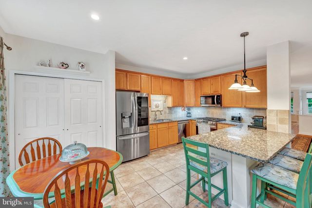 5 CARTER LN, Marlton, NJ 08053
