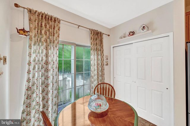 5 CARTER LN, Marlton, NJ 08053