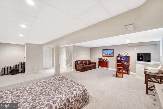 5 CARTER LN, Marlton, NJ 08053