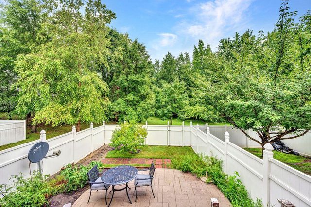 5 CARTER LN, Marlton, NJ 08053