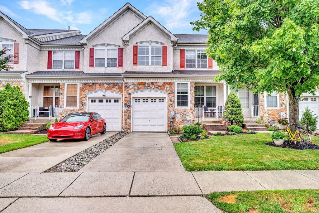 5 CARTER LN, Marlton, NJ 08053