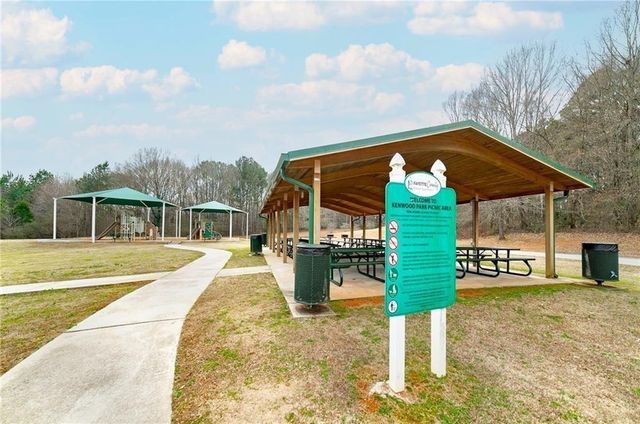 170 Longcreek Drive, Fayetteville, GA 30214