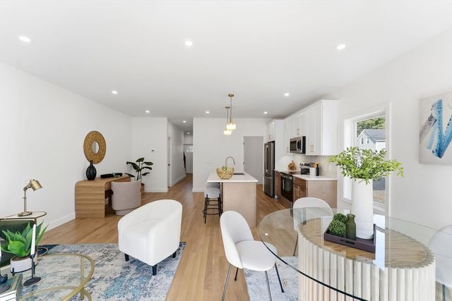 142 Fisher St B, Attleboro, MA 02703