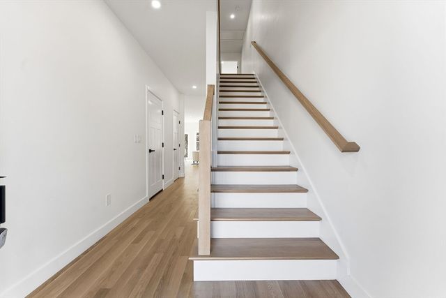 142 Fisher St B, Attleboro, MA 02703