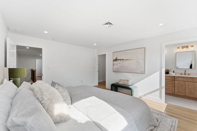 142 Fisher St B, Attleboro, MA 02703