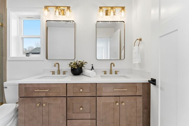 142 Fisher St B, Attleboro, MA 02703