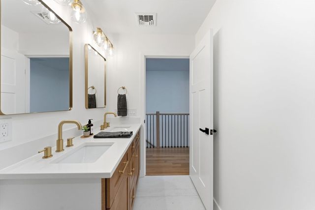 142 Fisher St B, Attleboro, MA 02703