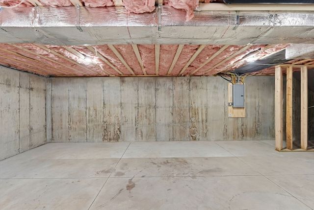 142 Fisher St B, Attleboro, MA 02703