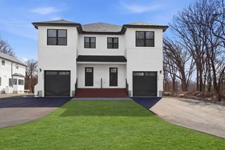 142 Fisher St B, Attleboro, MA 02703