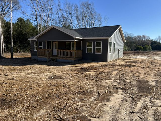 4335 Live Oak Road, Dalzell, SC 29040