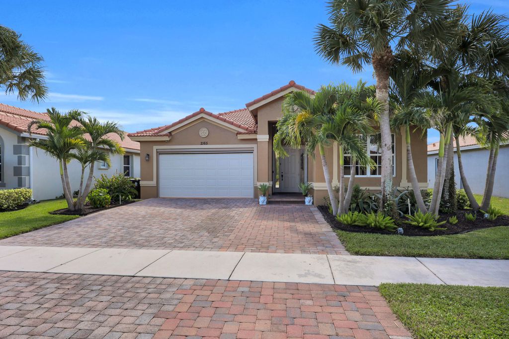 2165 Newport Isles Boulevard, Port St. Lucie, Port St Lucie, FL 34953