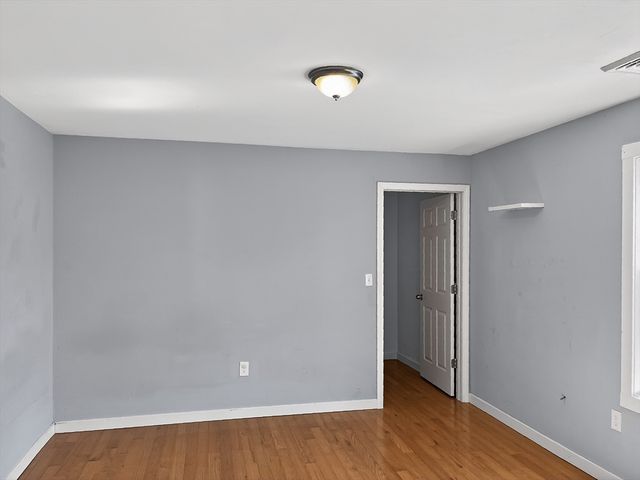 247 Pilgrim Ave 3, Worcester, MA 01604