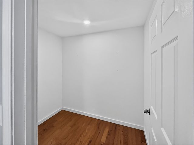 247 Pilgrim Ave 3, Worcester, MA 01604