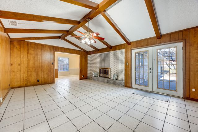 1405 Lakewood Drive, Sherman, TX 75092