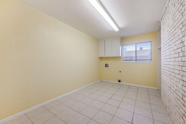 1405 Lakewood Drive, Sherman, TX 75092