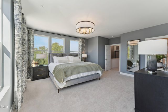 164 N White Street 100, Wake Forest, NC 27587