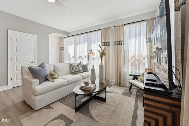 164 N White Street 100, Wake Forest, NC 27587