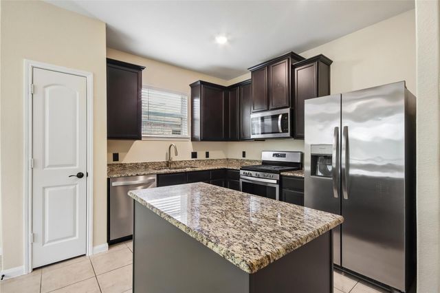 7622 Dragon Pearls Lane, Conroe, TX 77304