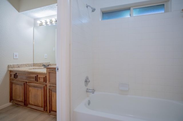 4219 Meadowchase Lane, Houston, TX 77014