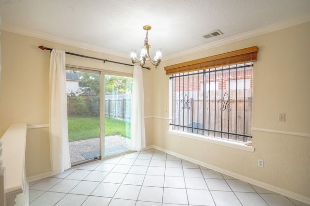 4219 Meadowchase Lane, Houston, TX 77014