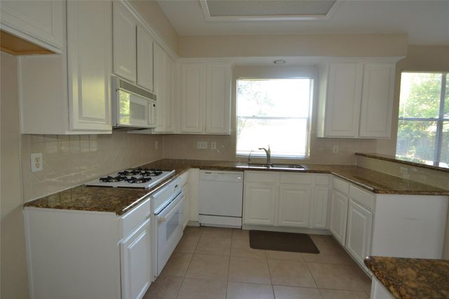 15406 Amesbury Lane, Sugar Land, TX 77478