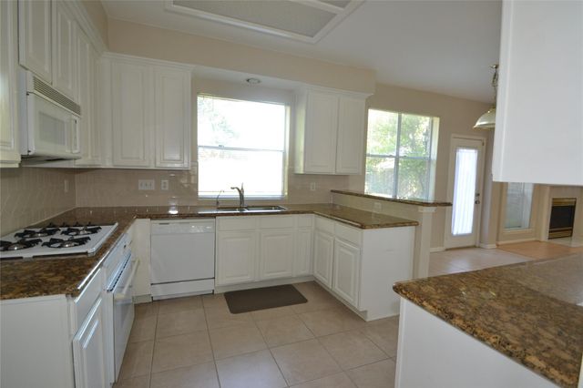 15406 Amesbury Lane, Sugar Land, TX 77478