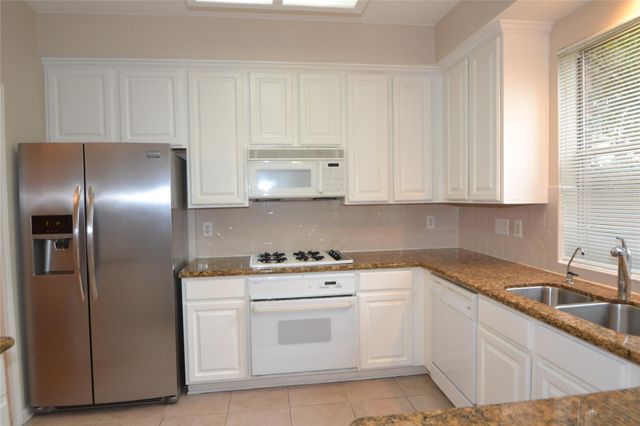 15406 Amesbury Lane, Sugar Land, TX 77478