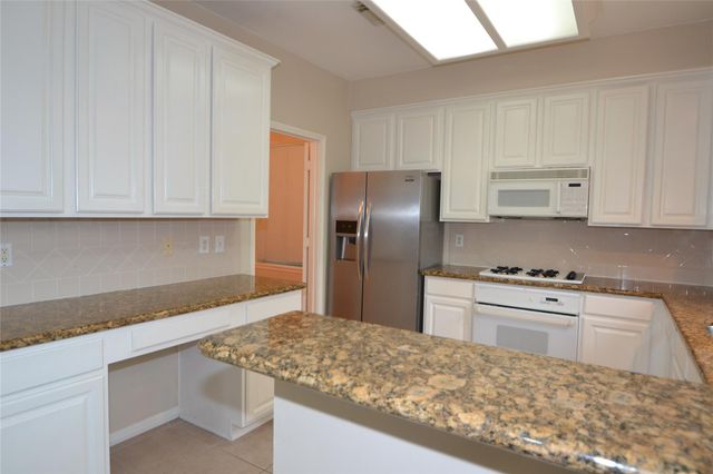 15406 Amesbury Lane, Sugar Land, TX 77478