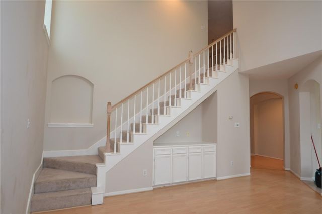 15406 Amesbury Lane, Sugar Land, TX 77478