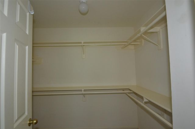 15406 Amesbury Lane, Sugar Land, TX 77478