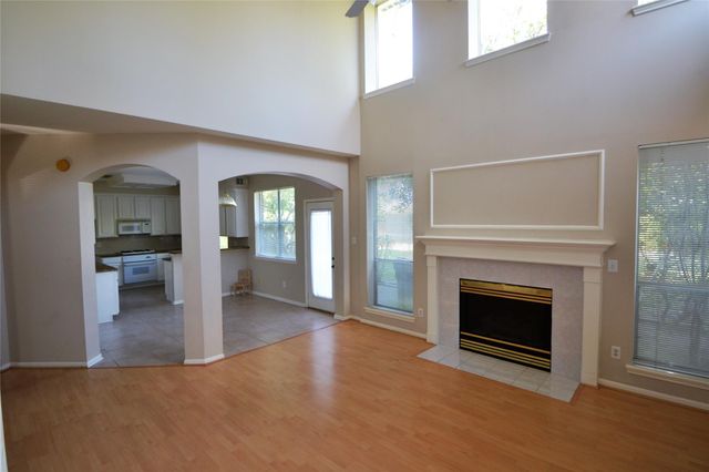 15406 Amesbury Lane, Sugar Land, TX 77478