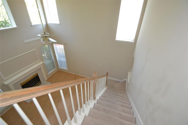 15406 Amesbury Lane, Sugar Land, TX 77478