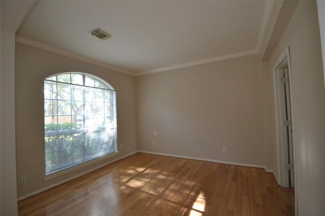 15406 Amesbury Lane, Sugar Land, TX 77478