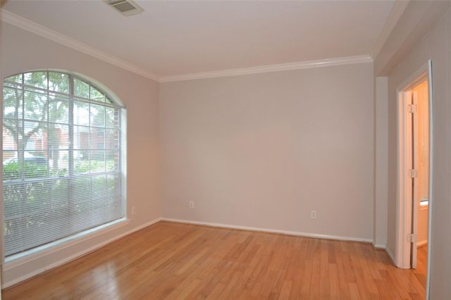 15406 Amesbury Lane, Sugar Land, TX 77478