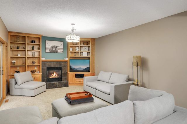 17116 81st Avenue N, Maple Grove, MN 55311